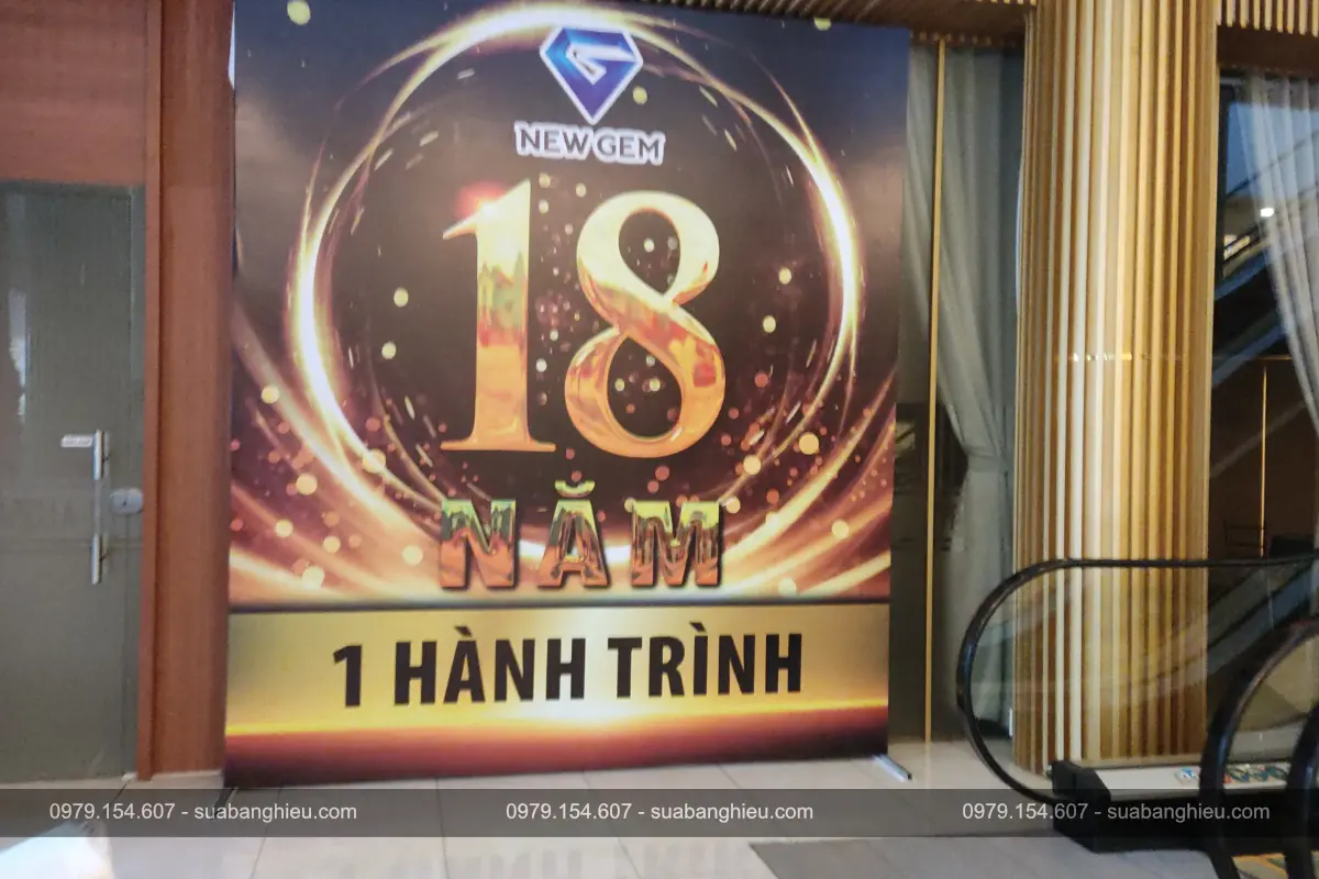 Backdrop Sụ Kiện 18 Năm 1 Hành Trình Tại NEW GEM