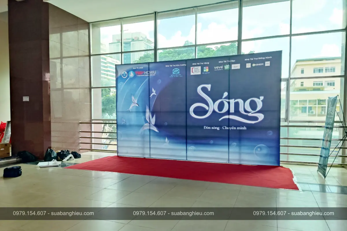 Backdrop Chương Trình Đón Sóng - Chuyển Mình Tại Hội Trường Đại Học KHXH&NV Tp.HCM