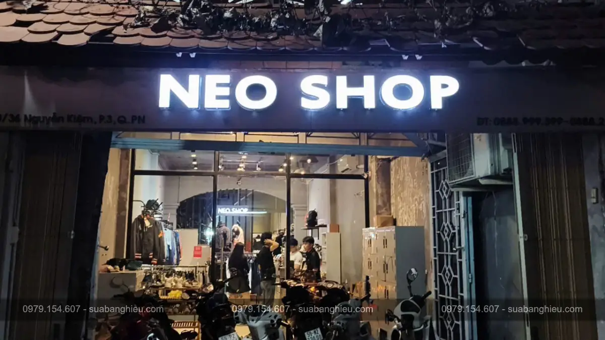 Bảng Hiệu Alu Chữ Nổi Cửa Hàng Thời Trang Neo Shop