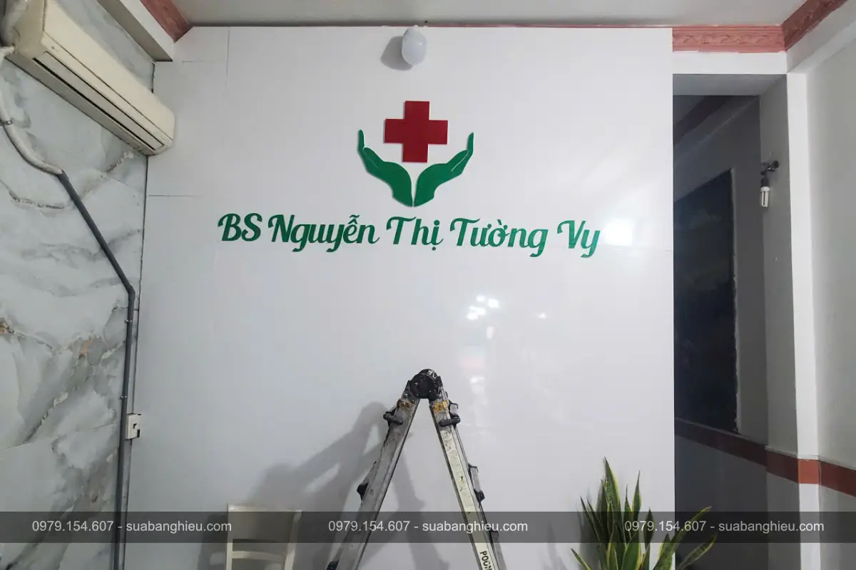 Backdrop Lễ Tân Phòng Khám Da Liễu Bs Nguyễn Thị Tường Vy
