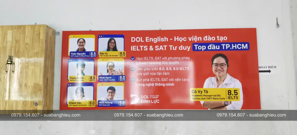 Bảng Hiệu Alu Dán Meca Quảng Cáo Chương Trình Đào Tạo Ielts & Sat Tại Trường Marie Curie