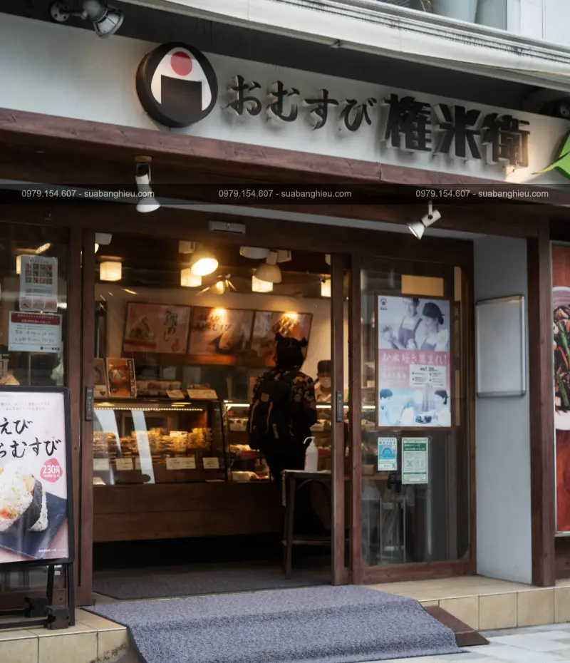 Tổng Quan Về Bảng Hiệu Cửa Hàng