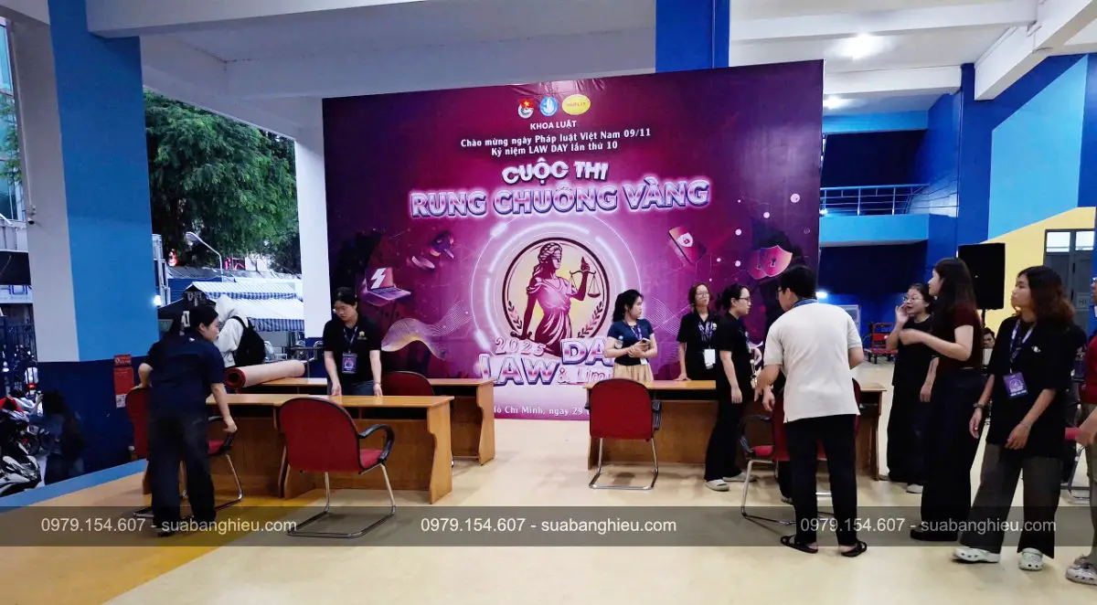 Backdrop Sự Kiện Cuộc Thi Rung Chuông Vàng Kỷ Niệm Law Day Lần Thứ 10 Tại Huflit