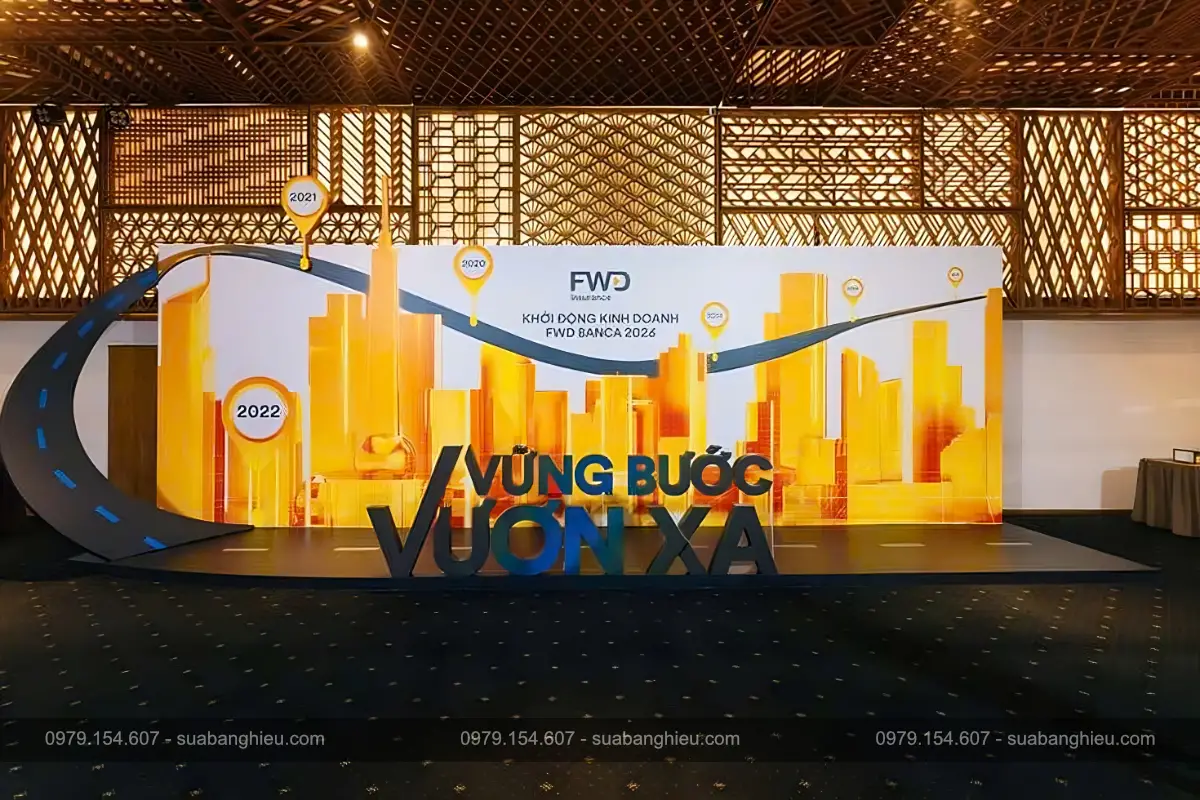 Backdrop Formex Chụp Ảnh Lưu Niệm Tại Sự Kiện Khởi Động Kinh Doanh FWD Banca 2026