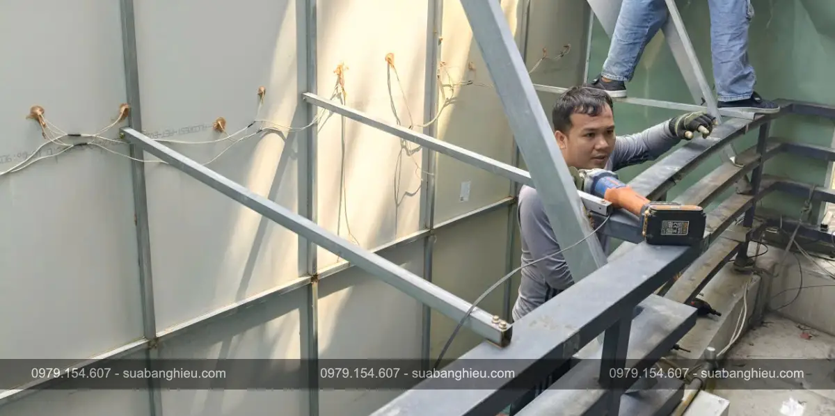 Tháo Dỡ Và Di Dời Bảng Hiệu Khany Beauty Spa