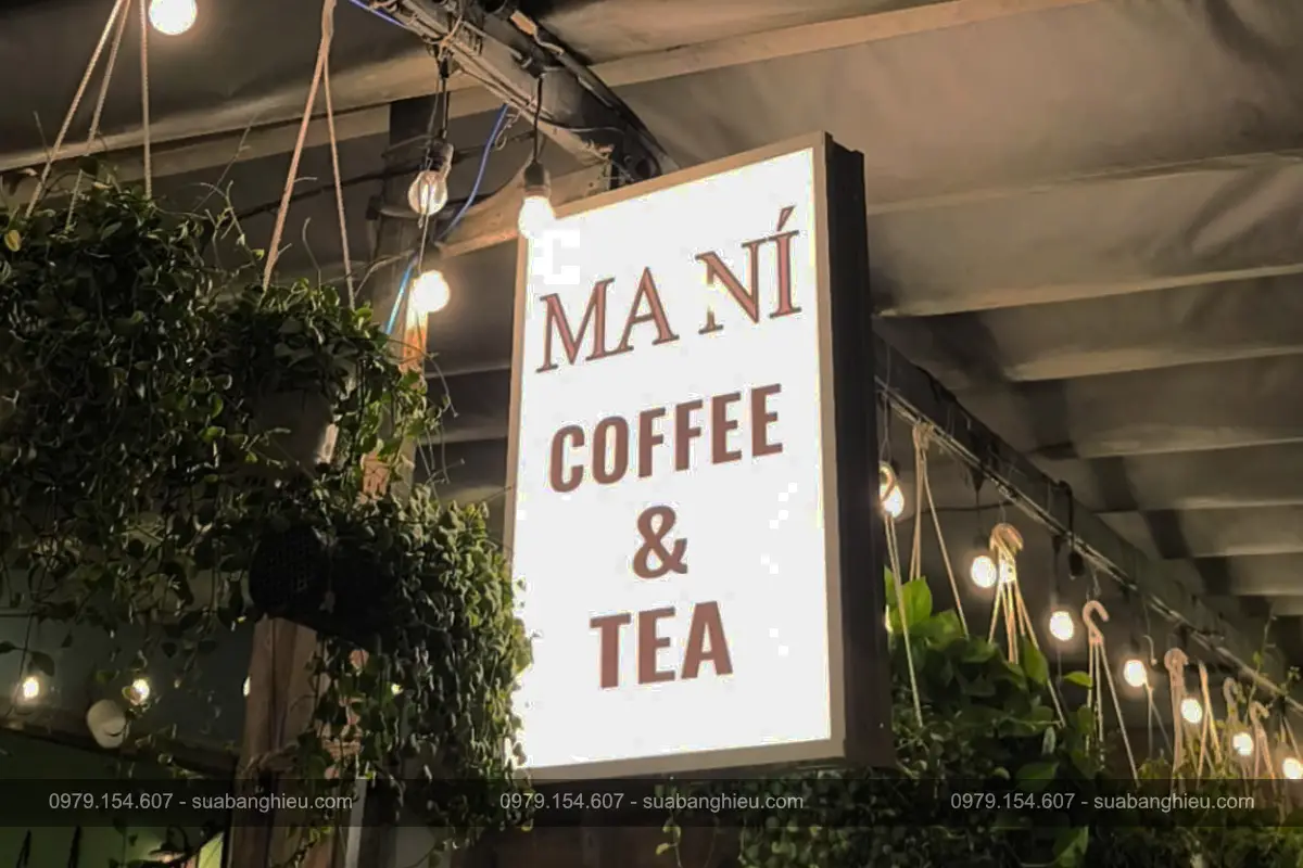 Bảng Hiệu Hộp Đèn Ma Ní Coffee & Tea